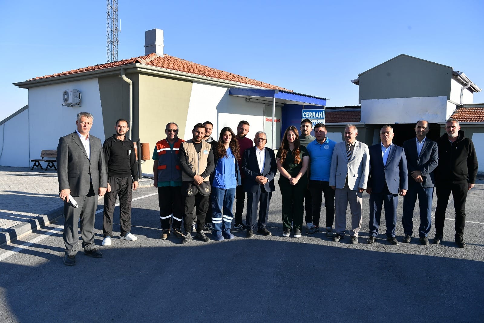 BAŞKAN BÜYÜKKILIÇ, SAHİPSİZ HAYVAN BAKIM VE REHABİLİTASYON MERKEZİ’Nİ ZİYARET ETTİ