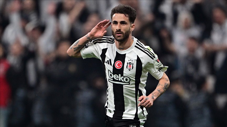 ⚽Beşiktaş’ta Rafa Silva’nın transferi resmiyet kazandı.  ????Siyah-beyazlı kulüp, Portekizli futbolcunun SL Benfica’ya kesin transferi konusunda anlaşmaya varıldığını Kamuyu Aydınlatma Platformu’na (KAP) bildirdi.